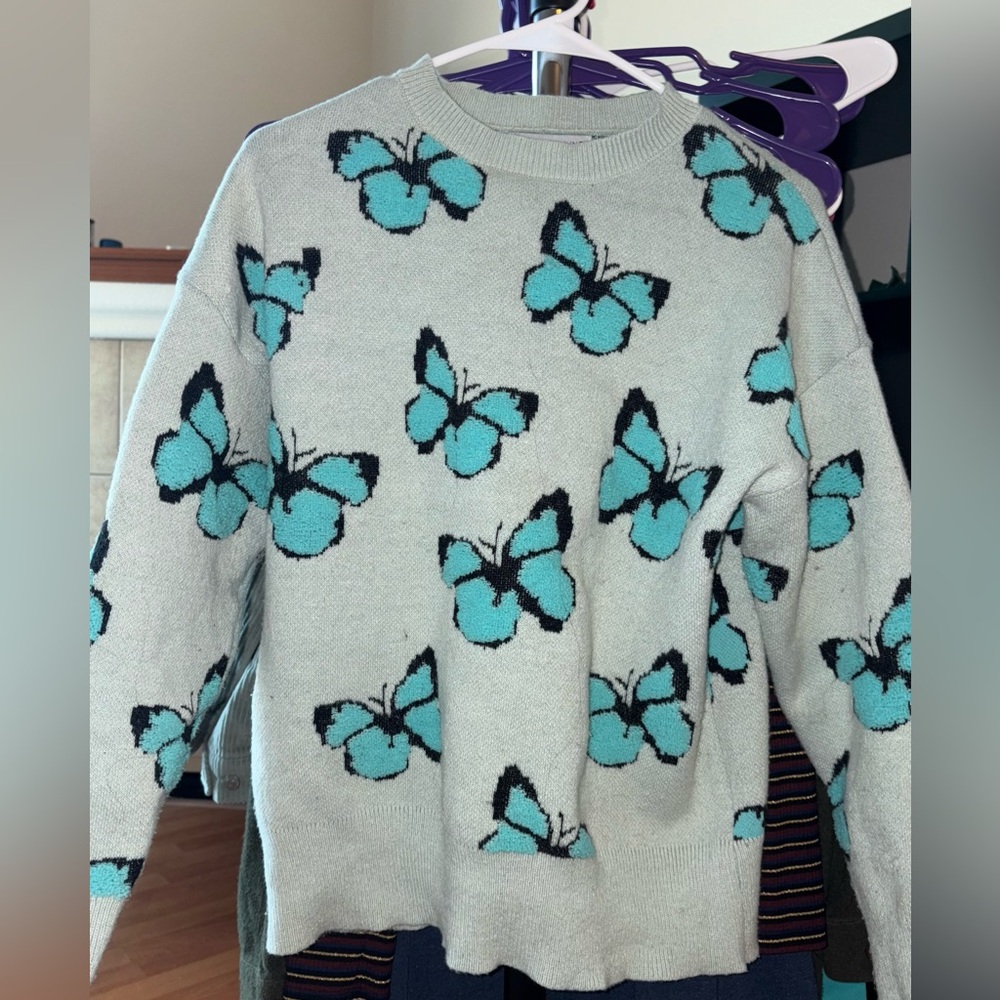 Blue butterfly Sweater🩵✨🦋